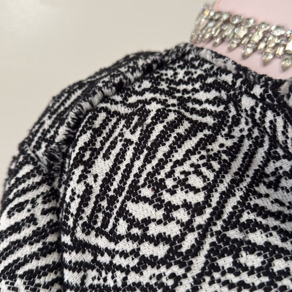 Tribal Black and White Patterned Jacket - Picture 3 of 9